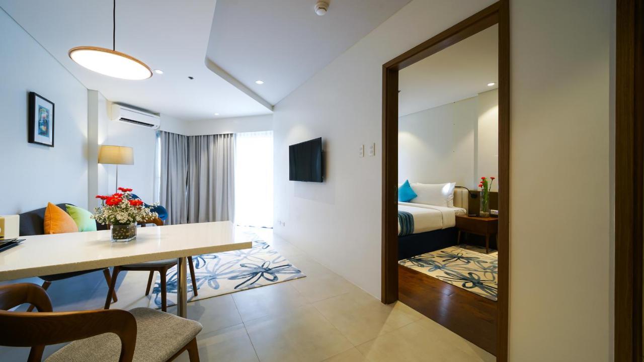 Tambuli Seaside Resort And Spa Lapu-Lapu City Exteriör bild